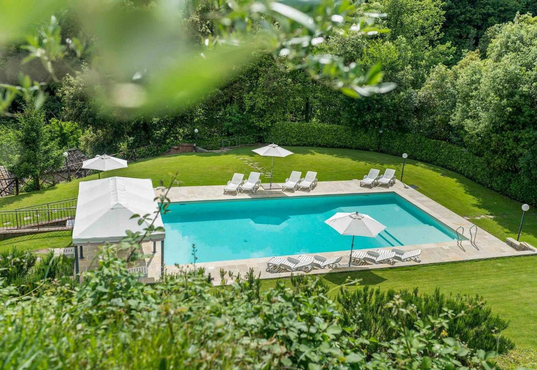 La Ferriera Exclusive Resort - Pool & Waterfall Loro Ciuffenna Exterior foto
