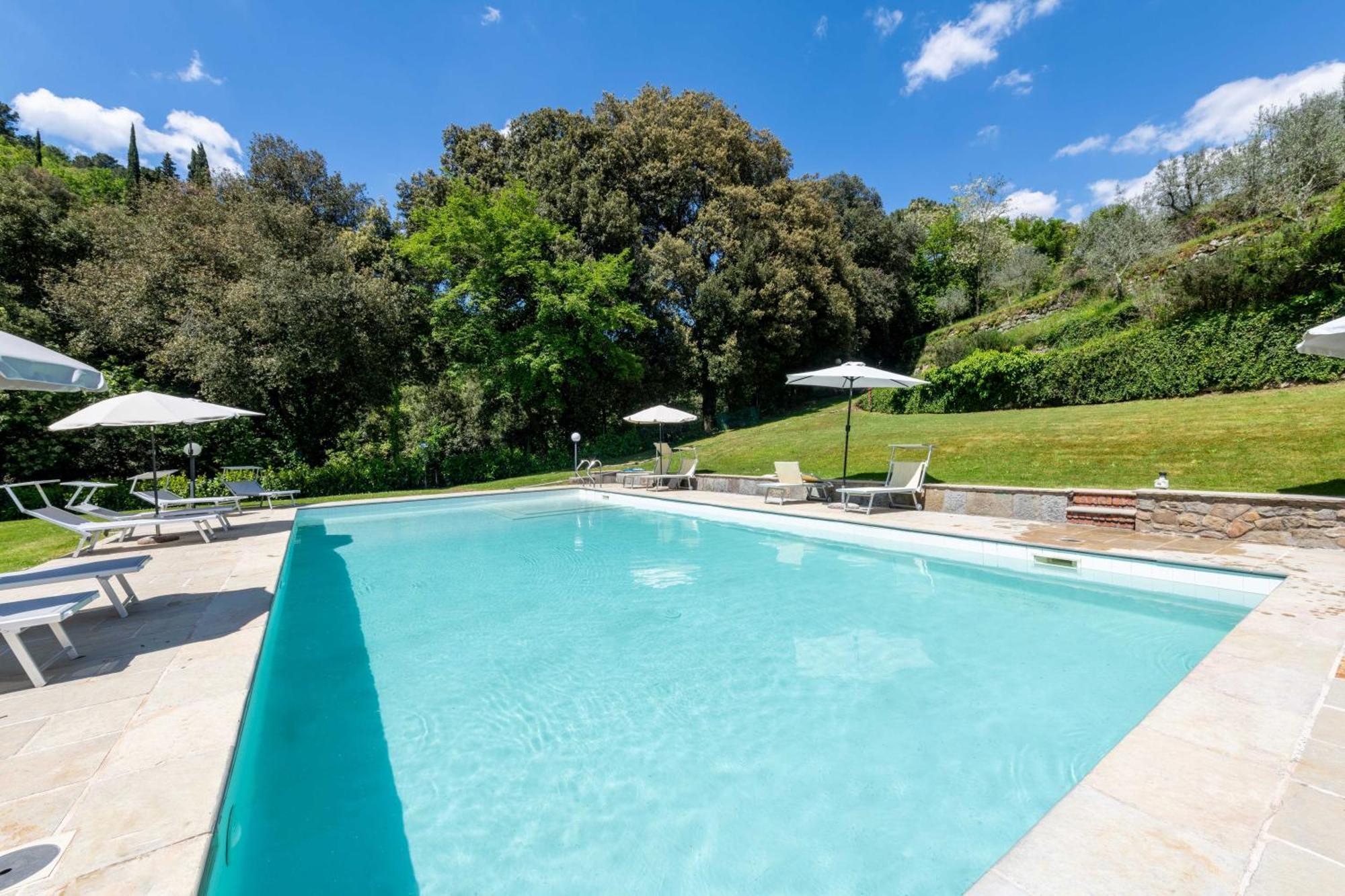La Ferriera Exclusive Resort - Pool & Waterfall Loro Ciuffenna Exterior foto